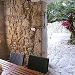 Prázdninový dům Geraeumige Mit Drei Schlafzimmern Und Einem Ruhigen Garten By Interhome