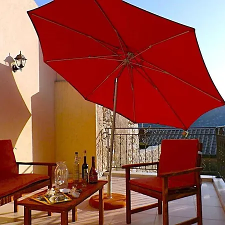 Ferienhaus Geraeumige Mit Drei Schlafzimmern Und Einem Ruhigen Garten By Interhome